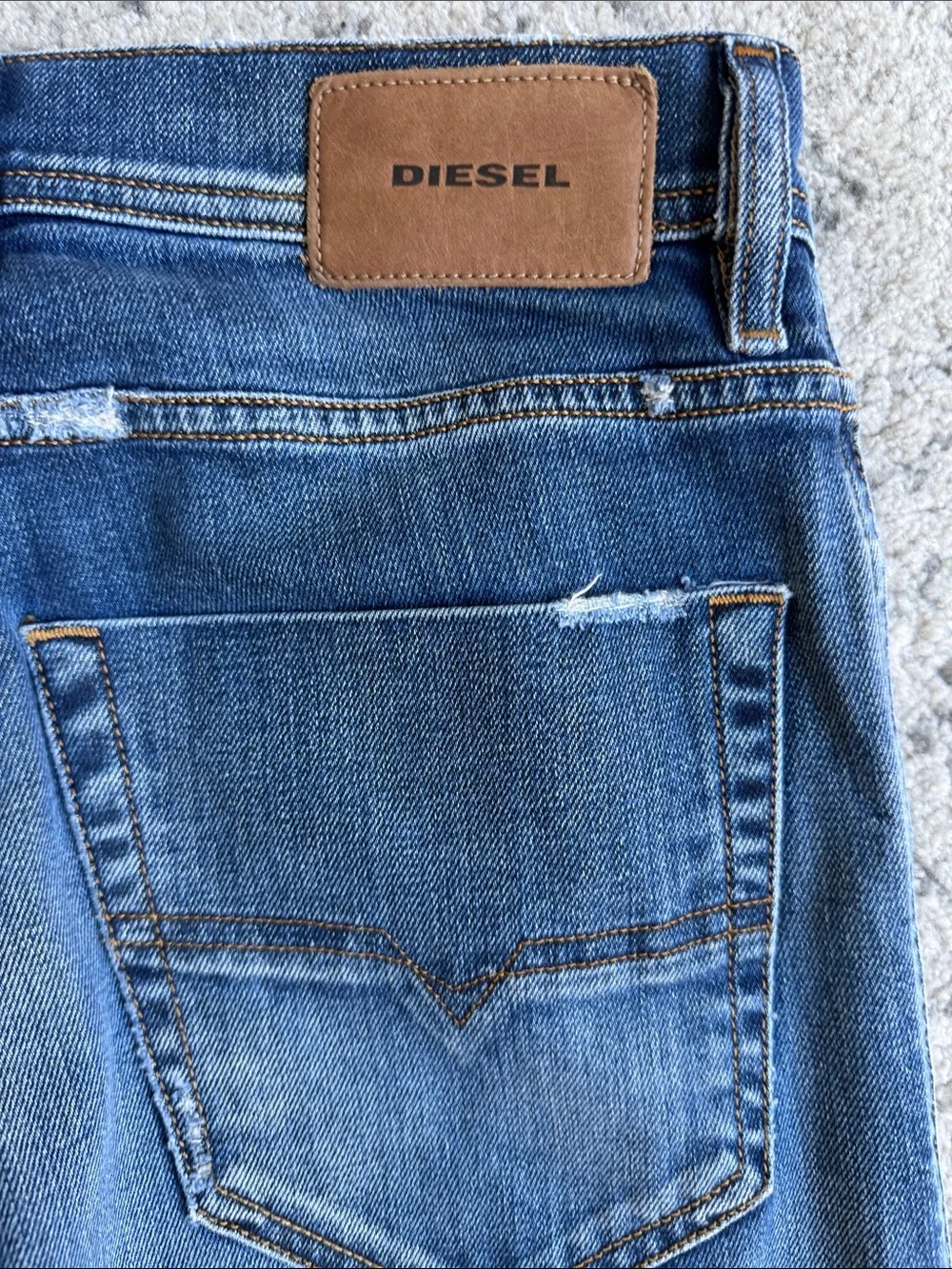Diesel Tepphar 29x30 Jeans Men’s Blue Slim Carrot Stretch 084XU measure 30x30